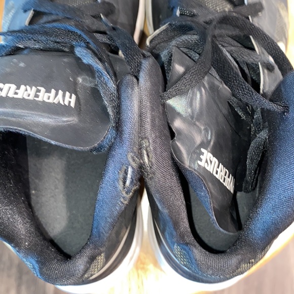 Nike Hyperfuse Basketball shoes size 11 - Picture 6 of 7